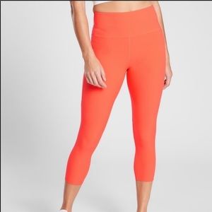 NWT Athleta Dobby Hybrid Capri Size XS